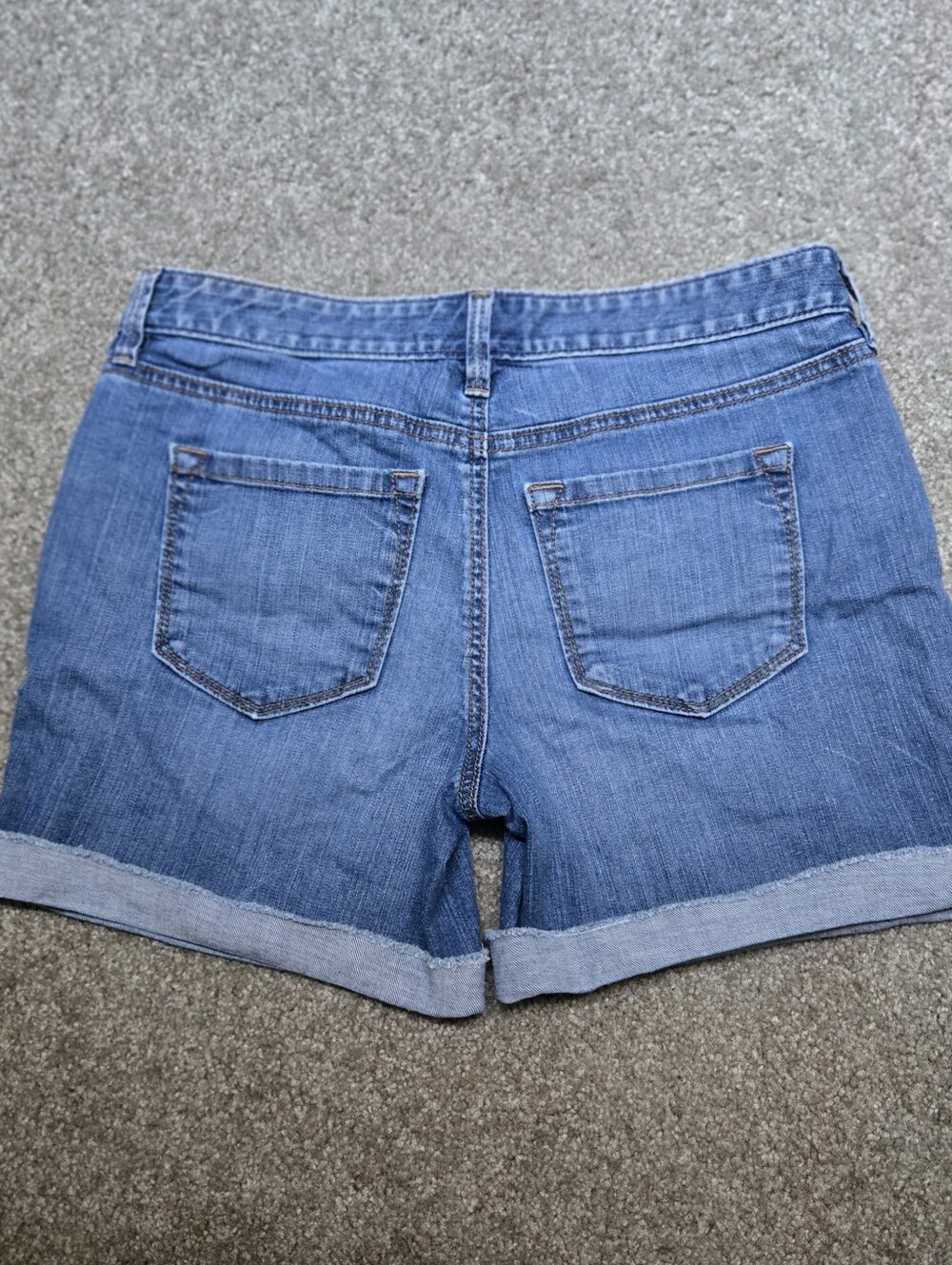 LOFT Medium Wash Cuffed Denim Jean Shorts Size 4 / 27